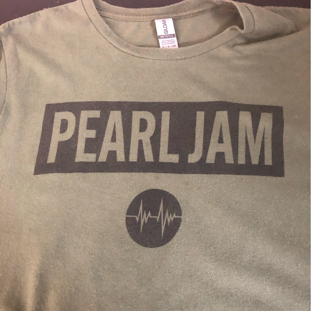 Pearl Jam Short Sleeve T-shirt Army Green S Double Graphic Band Tee 2022 - Picture 3 of 9